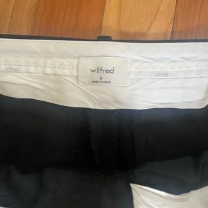 Aritzia Wilfred effortless pant. Barely worn. Size 6